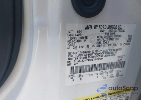 2011 Lincoln Navigator from USA, damaged, VIN 5LMJJ2H50BEJ06069